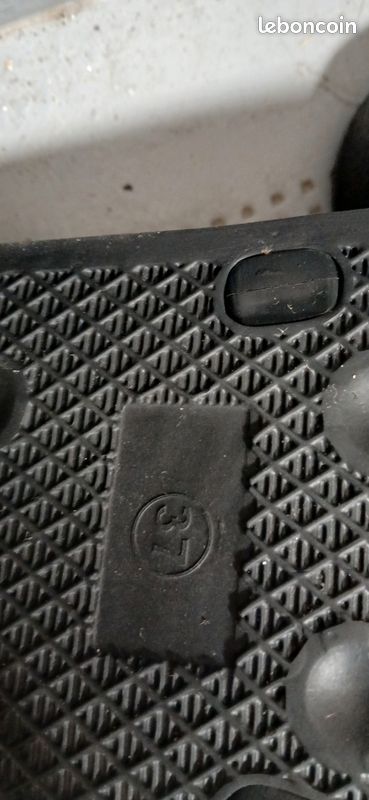 Le lot des claquettes Adidas neuf (image 6)