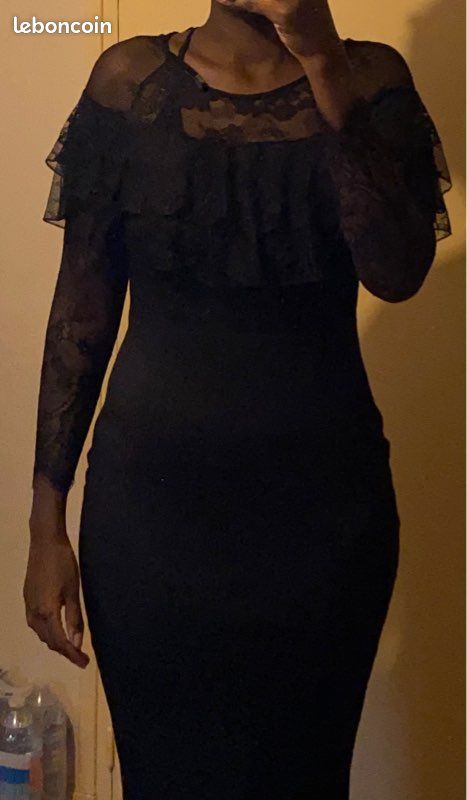Robe noire dentelle (image 1)