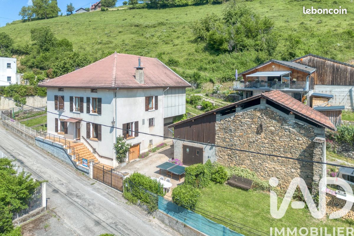 Maison 5 pièces 128 m² · à Crêts en Belledonne · 128 m² · 320 000 €
