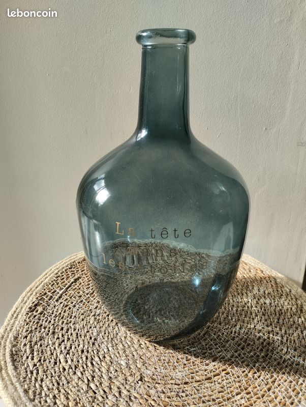 Vase (image 1)