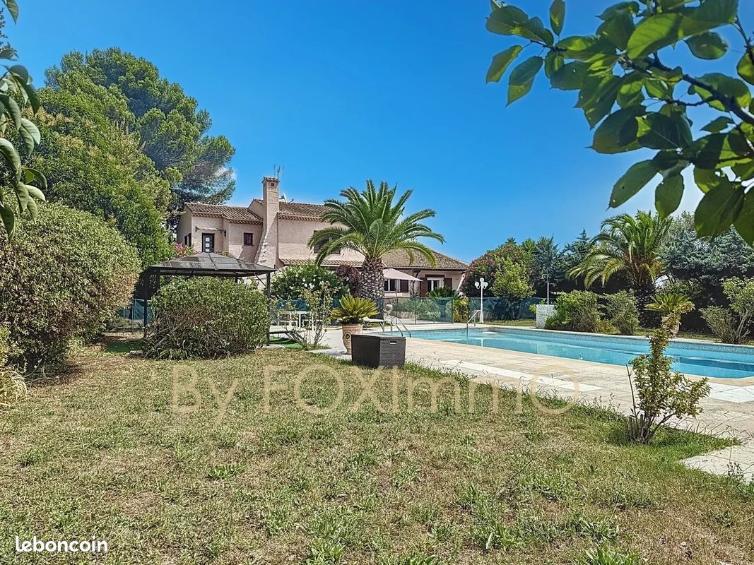 Maison 7 pièces 215 m² · à Antibes · 215 m² · 1 480 000 €