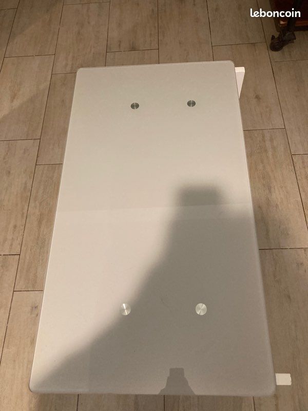 Table basse en verre (image 1)