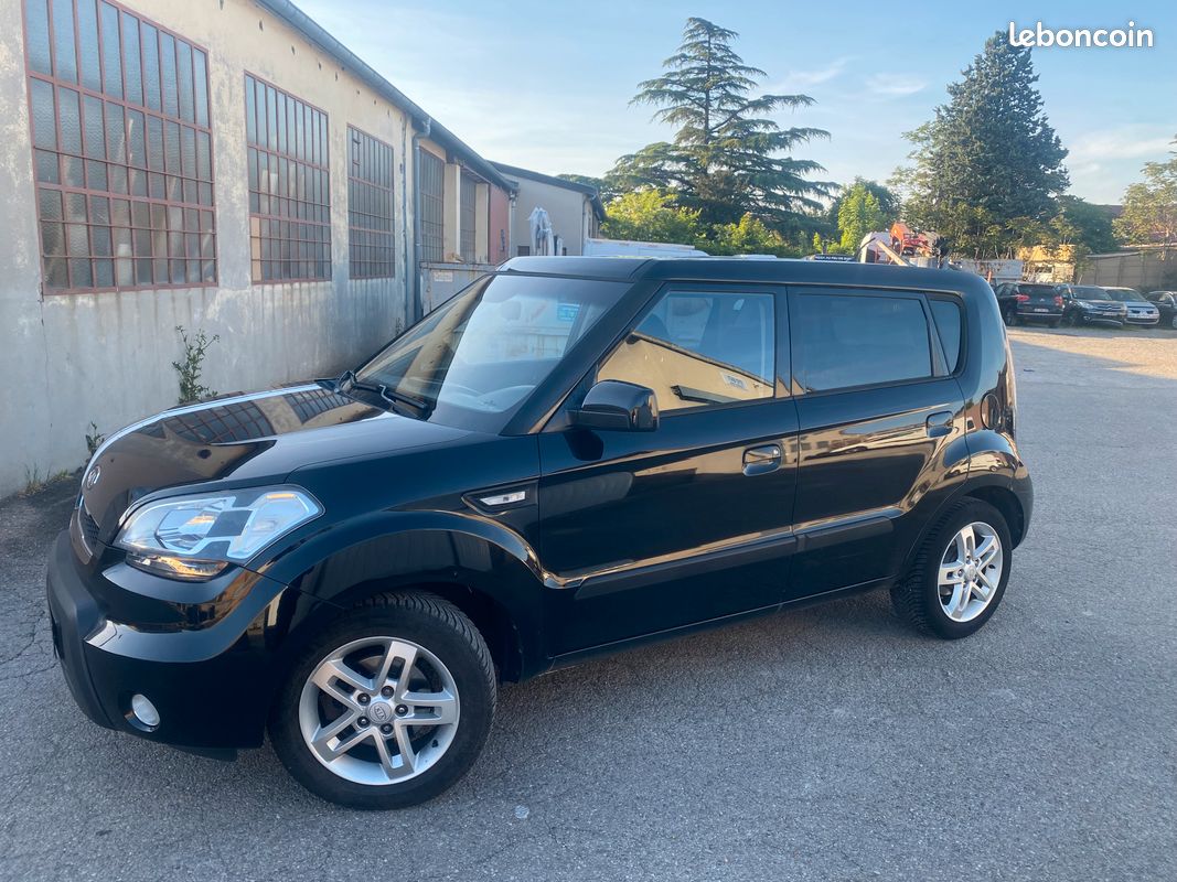KIA soûl 1.6 CRDI 128 CV (image 1)
