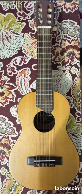 Guitarelele yamaha GL-1 (image 1)