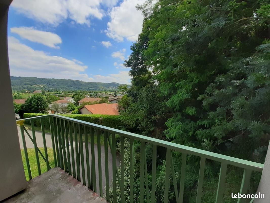 Appartement 3 pièces 66 m² · à Condrieu · 66 m² · 556 €/mois