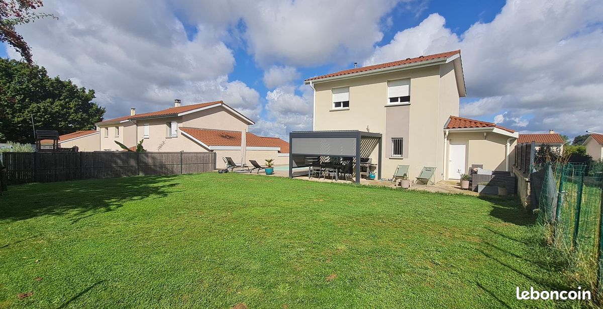Maison 5 pièces 91 m² · à Toussieux · 91 m² · 379 000 €