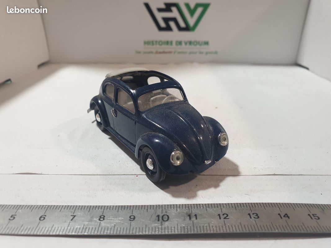 Coccinelle Volkswagen WhiteBox 1/24 – Bleu Clair, Miniature De Collection