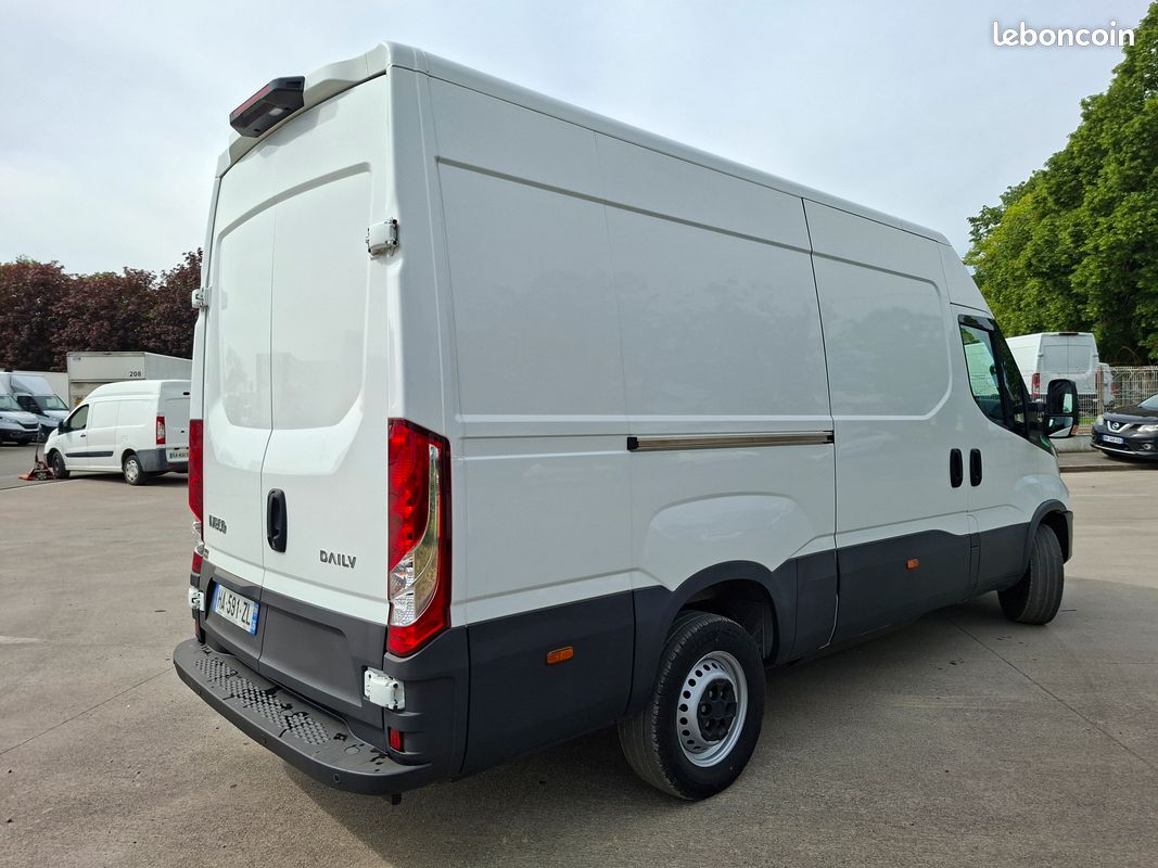 IVECO Daily 35S14V12 Natural Power 3.0L GNV Pack évolution Zéro kms (image 2)