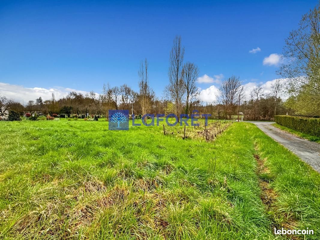 Terrain 1 600 m² Azay Le Rideau · à Azay-le-Rideau · 99 000 €