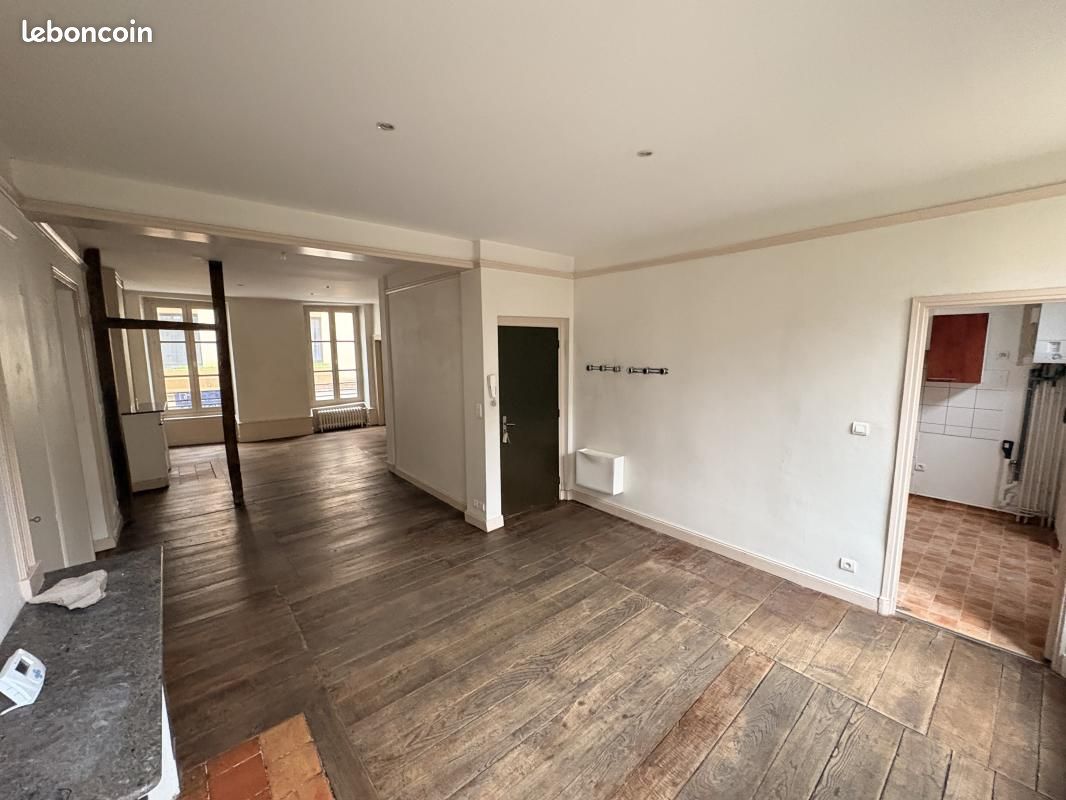 Appartement 4 pièces 107 m² · à Rodez · 107 m² · 953 €