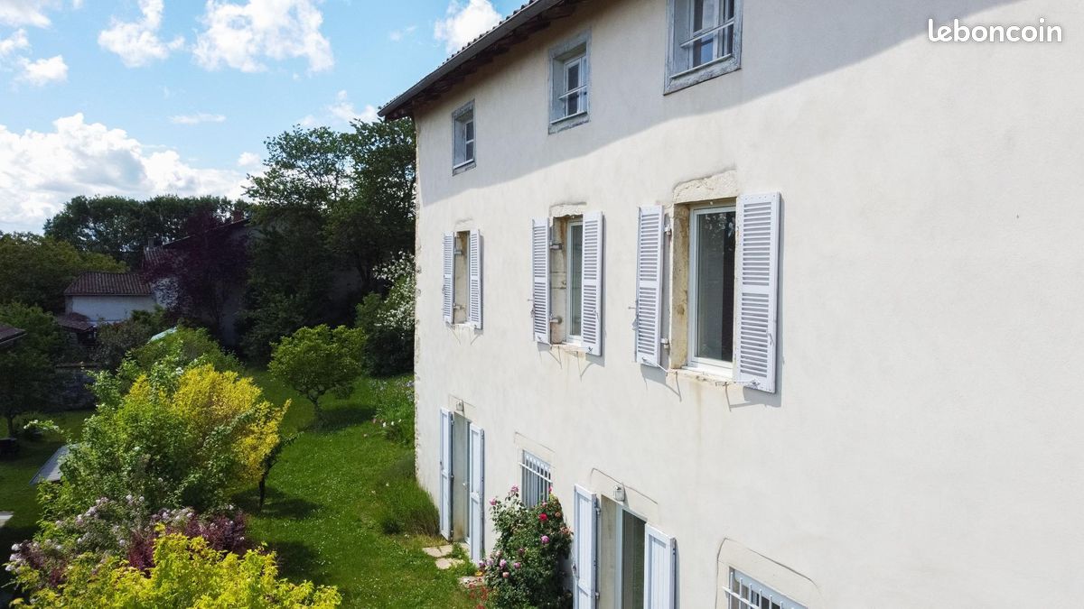 Maison 7 pièces 190 m² · à Ceyzériat · 190 m² · 285 000 €