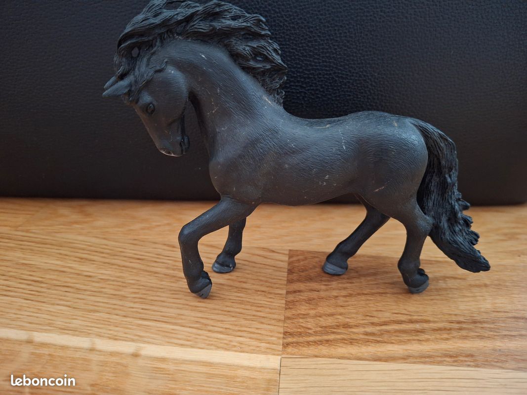 Figurine cheval frison schleich (image 3)