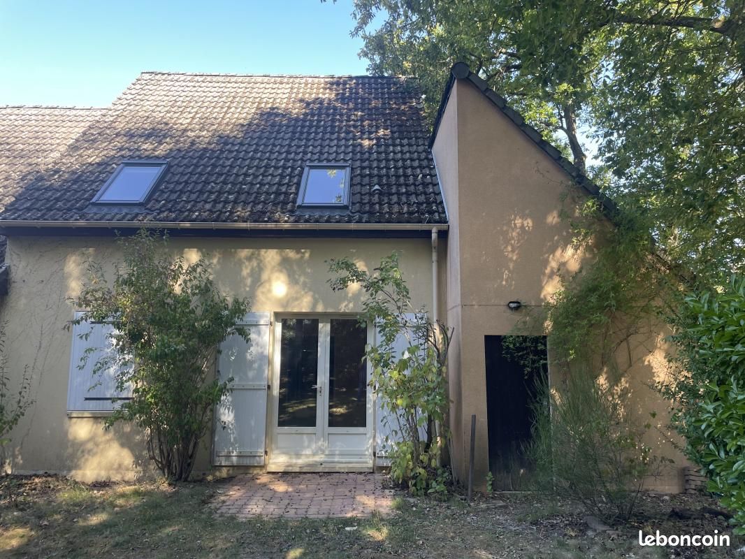 Maison 4 pièces 90 m² · à La Ferté-en-Ouche · 90 m² · 600 €/mois
