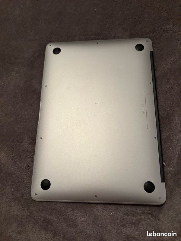 MacBook Air 2017 (image 5)