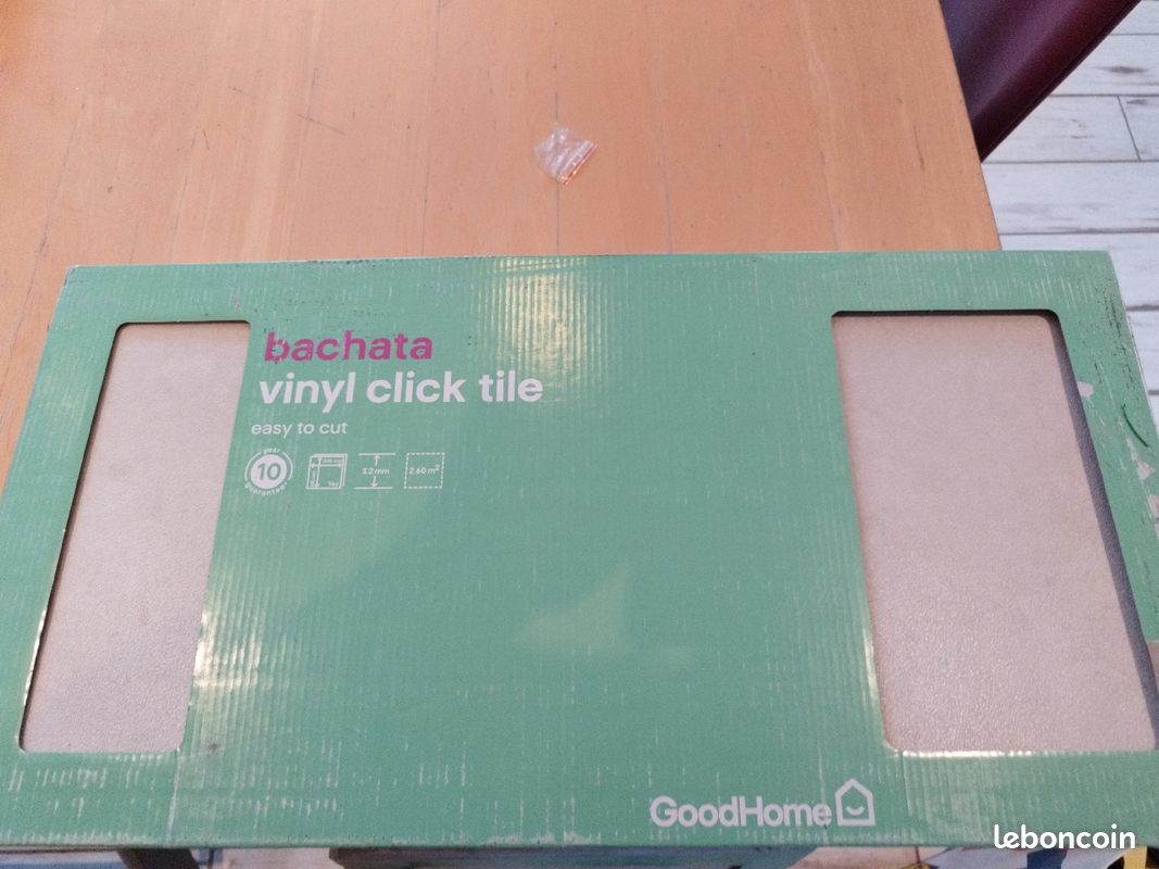 Vends parquet PVC Good home bachata (image 1)