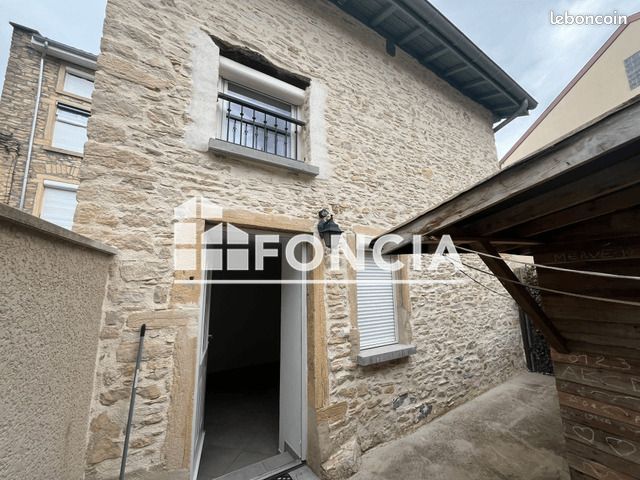 Maison 2 pièces 28 m² · à Saint-Alban-de-Roche · 28 m² · 585 €