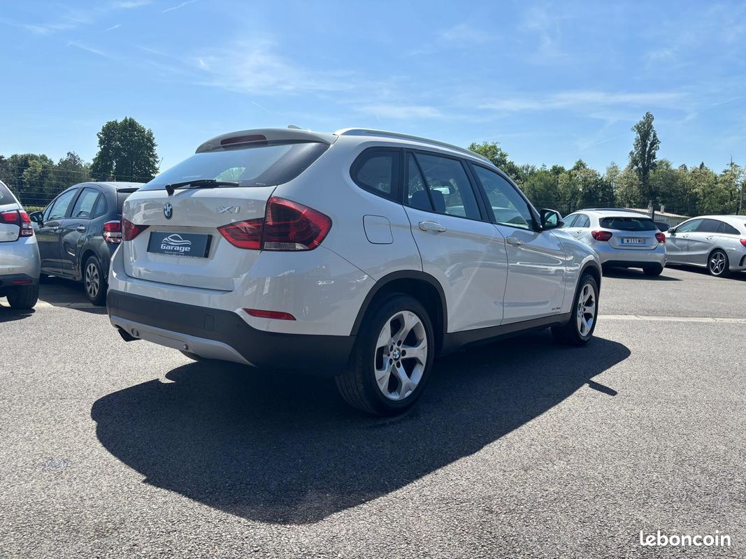 BMW X1 sDrive 16d Lounge (image 3)