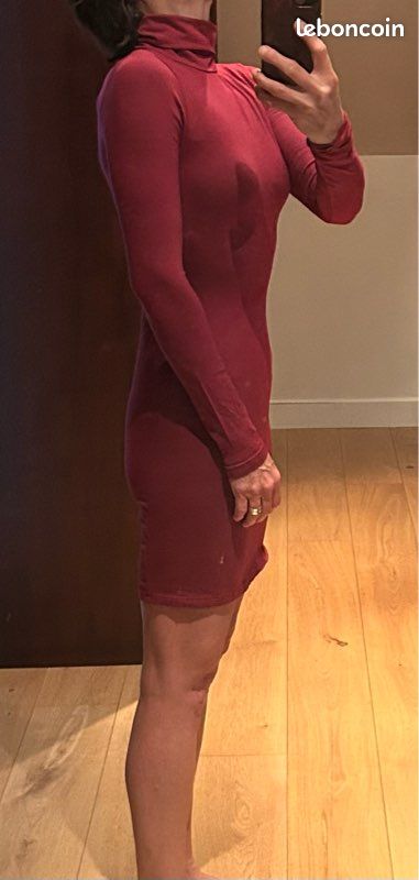 Robe moulante Fushia (image 3)