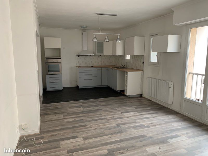 Appartement 3 pièces 54 m² · à Les Clayes-sous-Bois · 54 m² · 950 €/mois