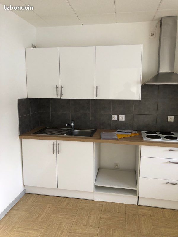 Appartement 3 pièces 71 m² · à L'Isle-sur-le-Doubs · 71 m² · 59 000 €