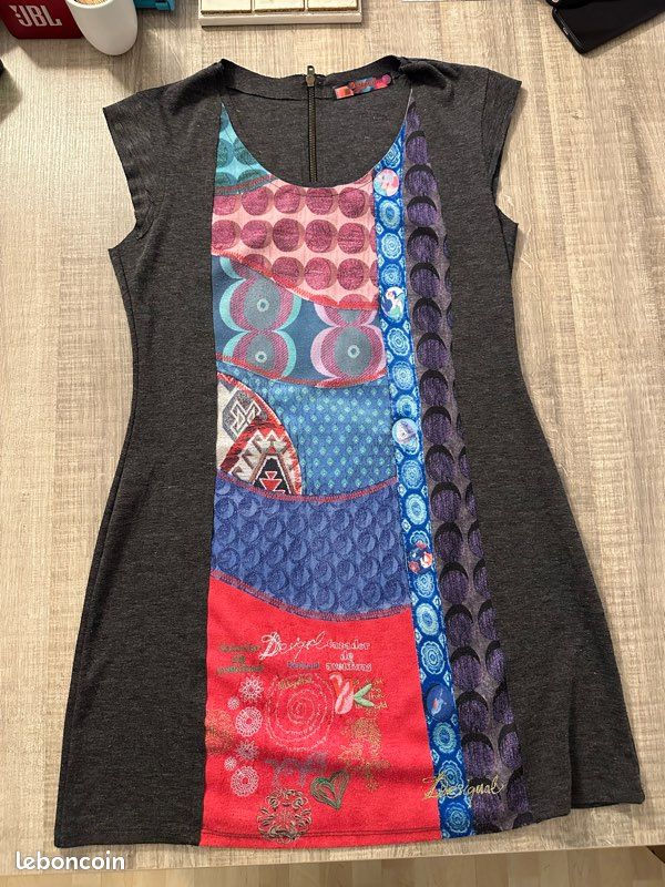 Robe Desigual Taille L/XL (40/42) - Occasion Très Bon état, Manches Longues, Multicolore