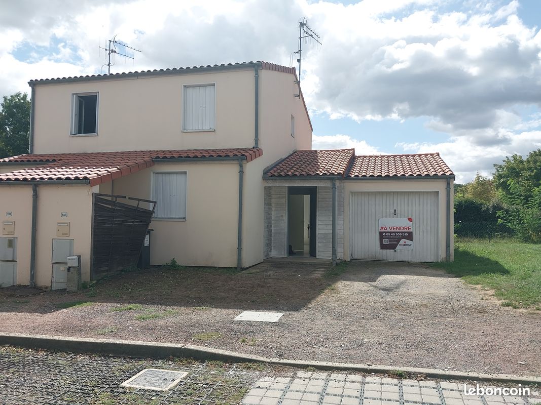 Maison 3 pièces 70 m² · à Savigny-Lévescault · 70 m² · 120 000 €