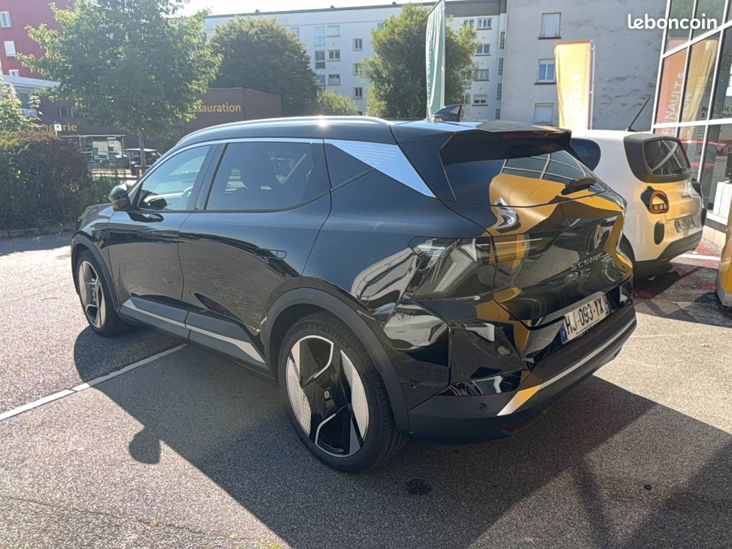 RENAULT Scenic E-Tech électrique 220 ch grande autonomie Techno Iconic (image 3)