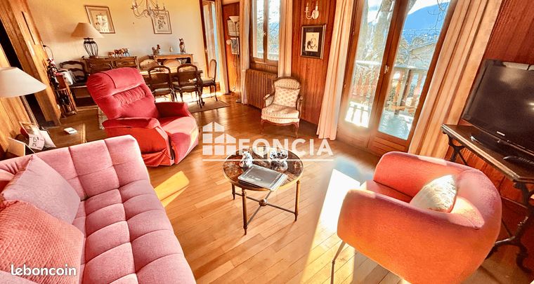 Proche Centre Aix, maison chalet de charme, au calme dans quartier résidentiel