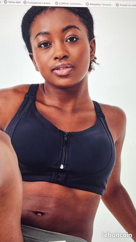 b>Vêtements pour l'athlétisme pour femmes</b> | 161 Nombre de