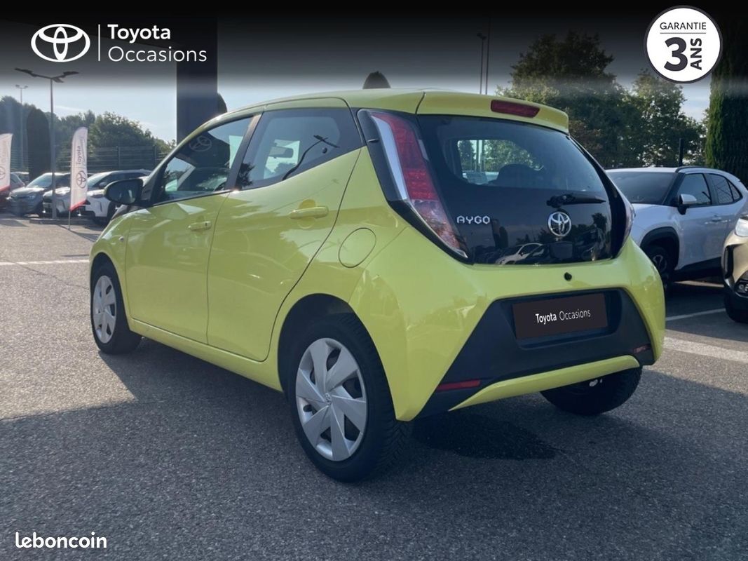 Toyota Aygo 1.0 VVT-i 72ch x-play 5p (image 2)