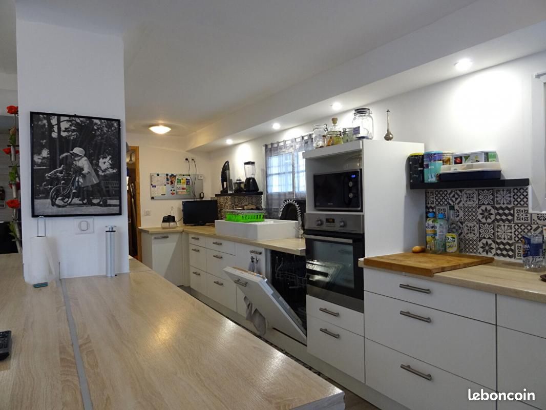 Maison 5 pièces 130 m² - Hagetmau 40700 (image principale 4)