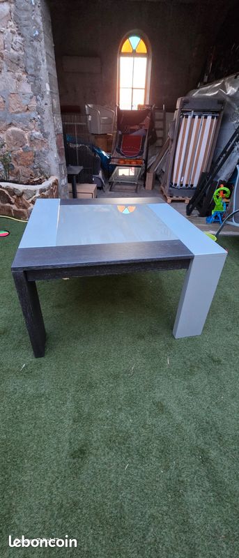 Table carrée avec allonges (image 1)