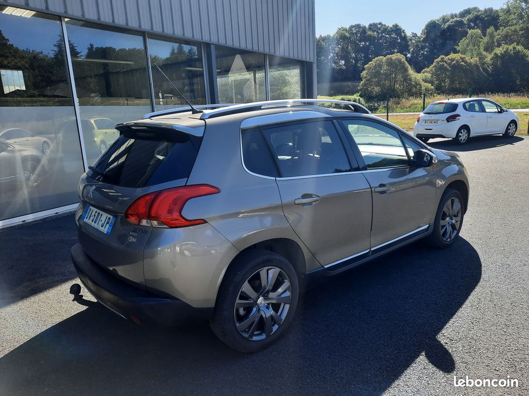 Peugeot 2008 1.6 e-hdi 115cv feline (image 2)