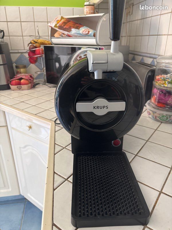 Machine tireuse à bière peu servie (image 1)