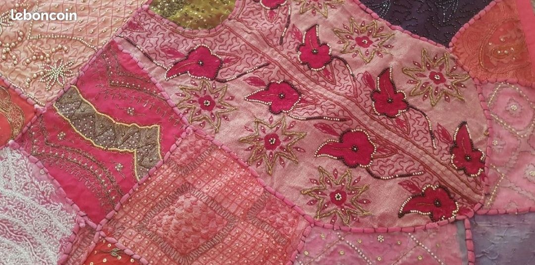 Ancienne tapisserie indienne bohème tsigane brodée patchwork Au