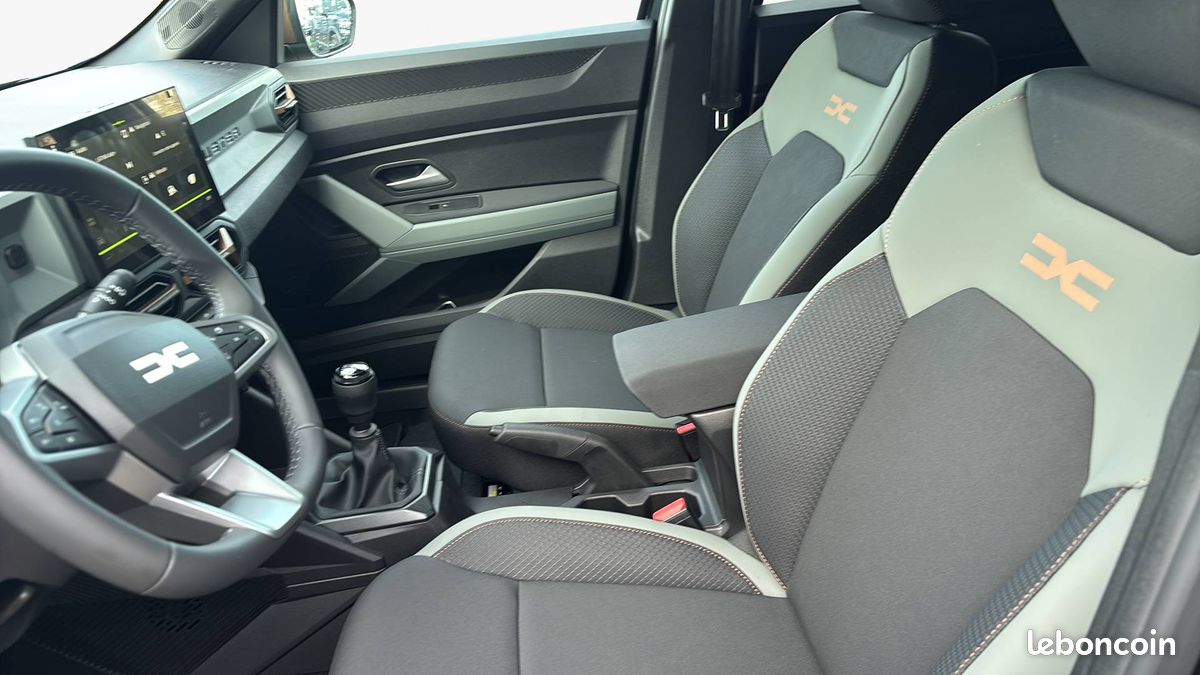 DACIA DUSTER Extreme TCe 130 4x4 (image 12)