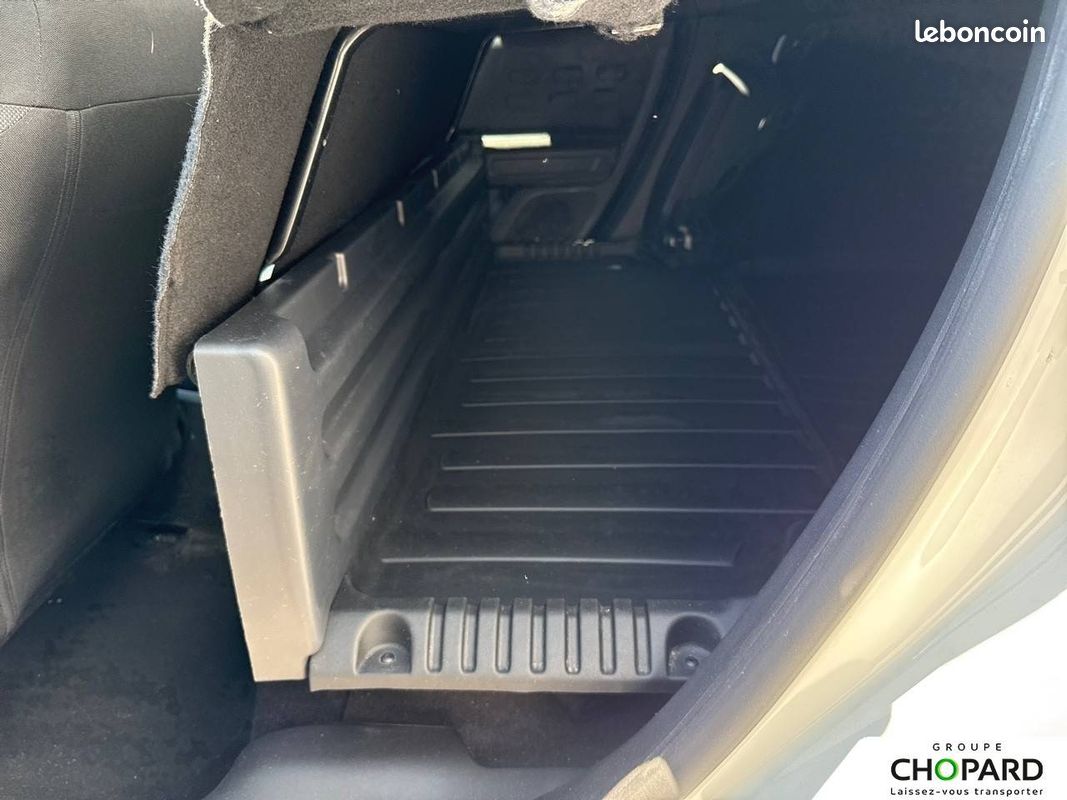 CITROEN C3 PureTech 110 S&S EAT6 Shine Business (image 11)