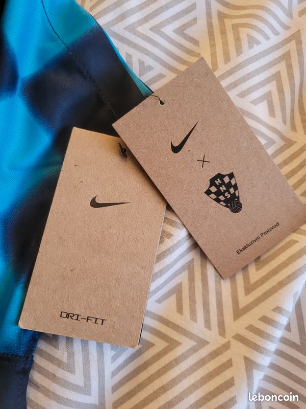 Maillot foot Nike Croatie bleu foncé S neuf (image 9)