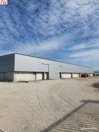 Grange 1 pièce 1 712 m²