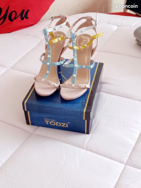 Chaussures (image 1)