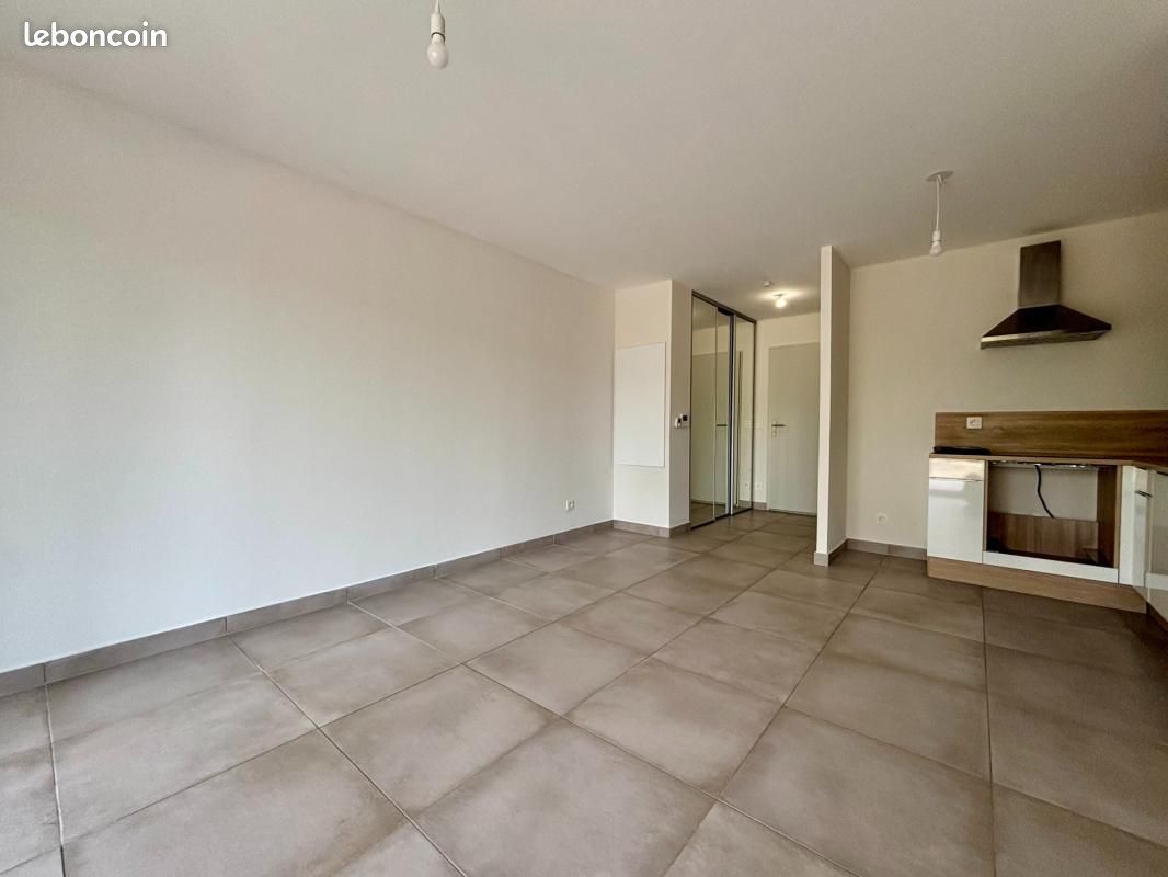 Appartement 2 pièces 45 m² · à Villeneuve-lès-Avignon · 45 m² · 692 €