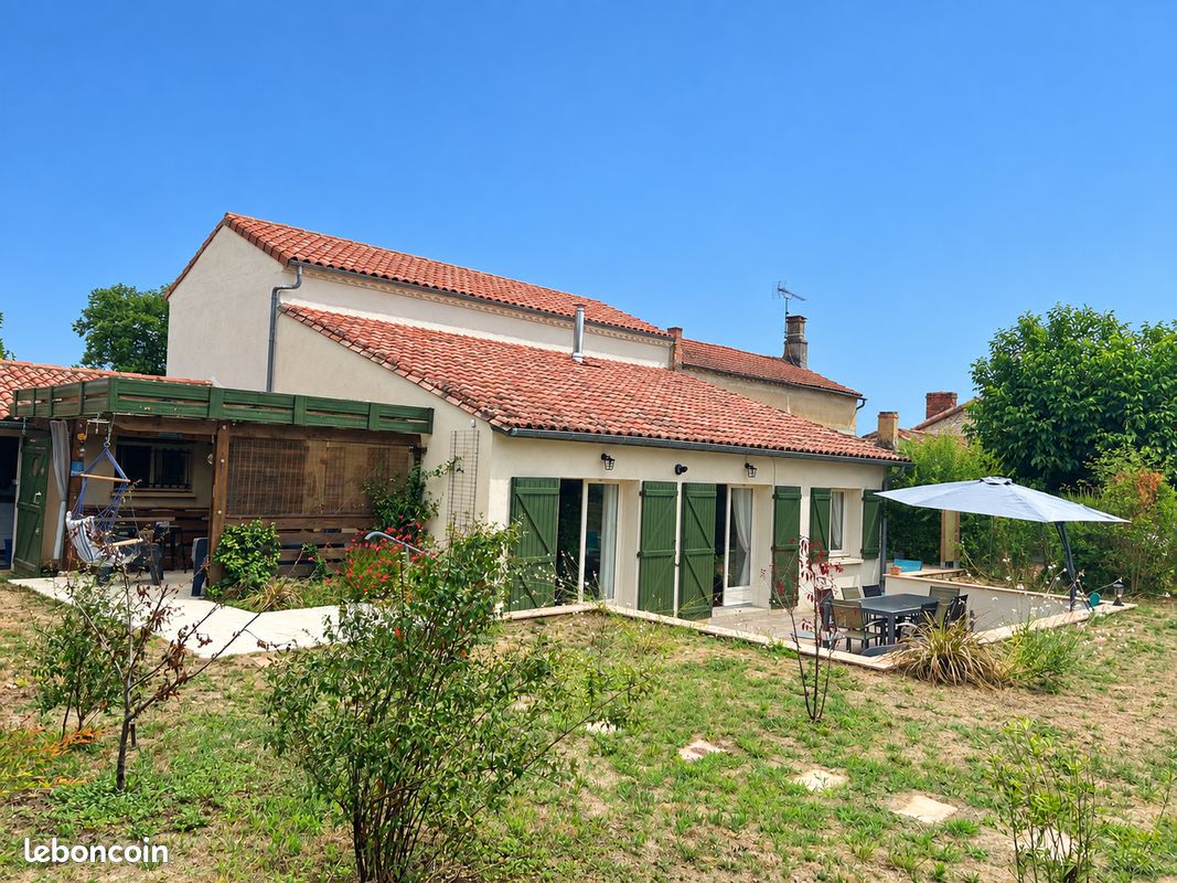 Maison 4 pièces 142 m² · à Barbaste · 142 m² · 290 000 €