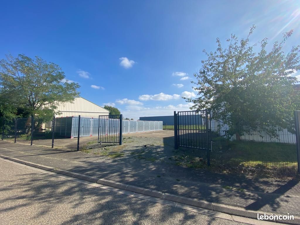 Local commercial 1 pièce 10 m² · à Mulsanne · 10 m² · 75 €/mois