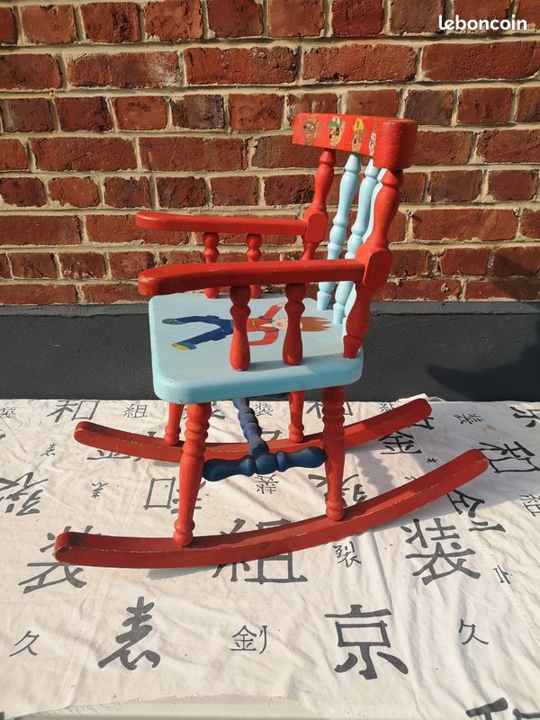 Rocking chair enfant ancien a reloker (image 2)
