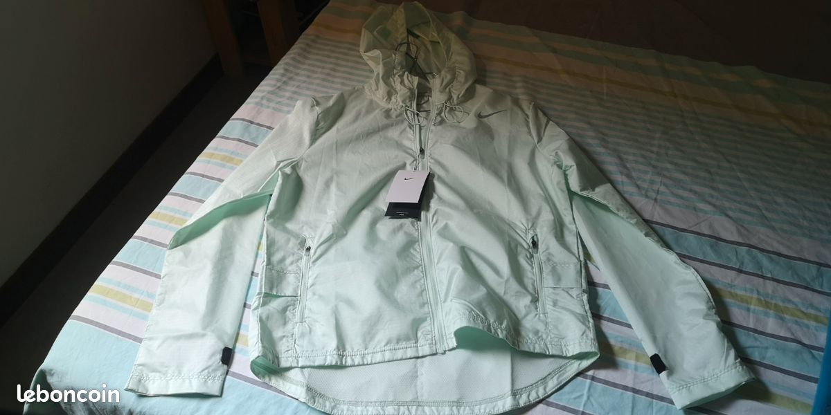Kway femme nike (image 2)