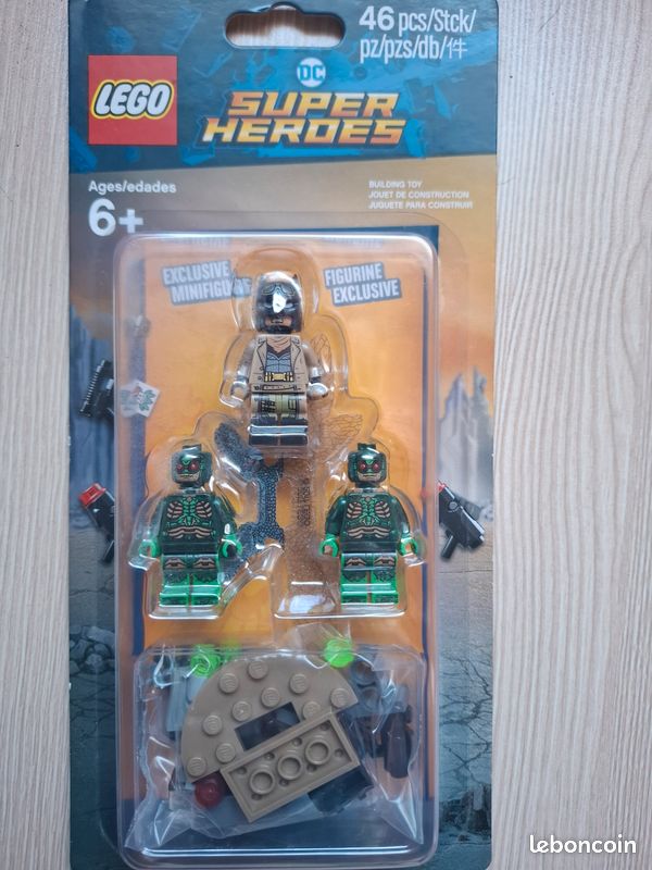 LEGO DC Comics 853744 Knightmare Batman Jeux Jouets