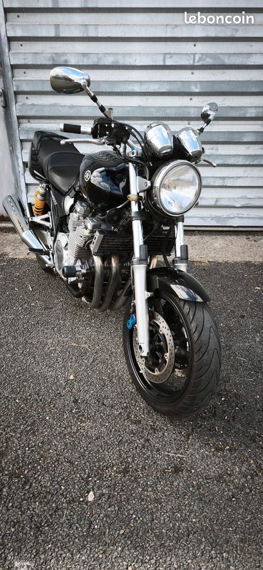 YAMAHA 1300 XJR de 2004 avec 106 643kms - Révision OK (image 1)