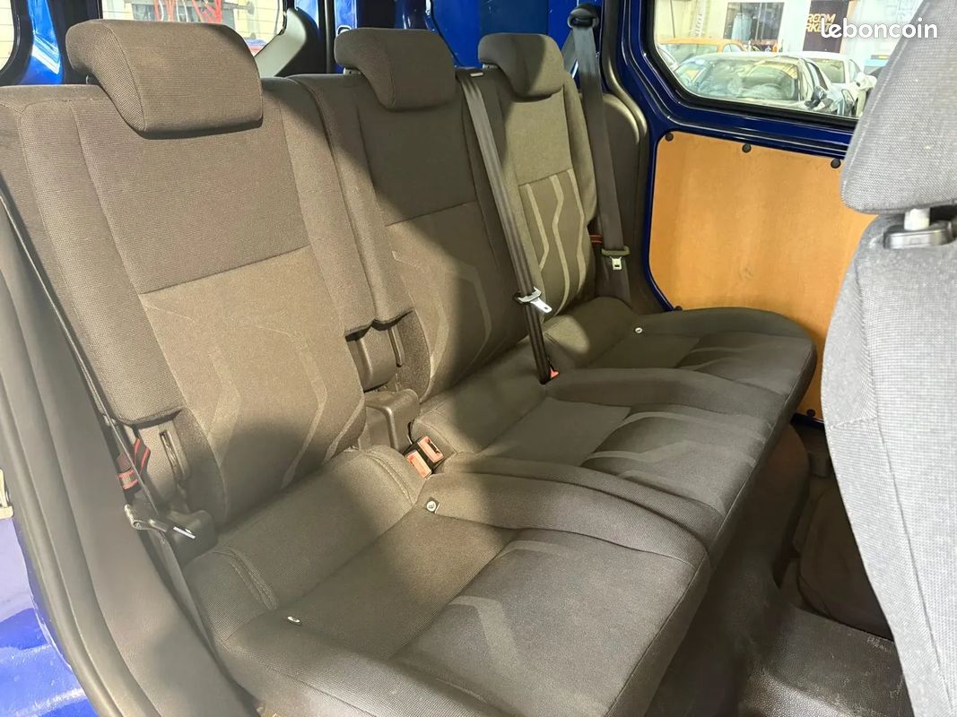 FORD Transit Connect 1.5 D 101ch Trend - 2017 - 98 500 km - Faible kilométrage - Bluetooth (image 23)