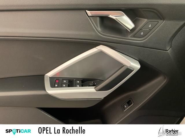 Audi Q3 35 TFSI 150 ch S tronic 7 Business line 5P (image 16)