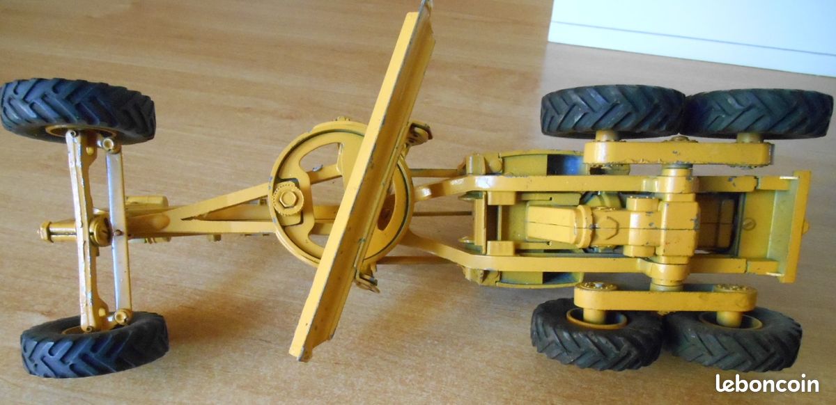 Extincteur Co2 miniature échelle 1/14 à assembler et à peindre